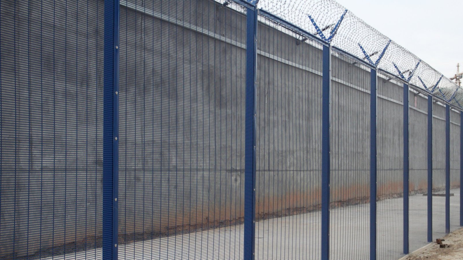 High-Quality Custom Metal Fence Designs for Government Projects: Security, Durability, and Safety