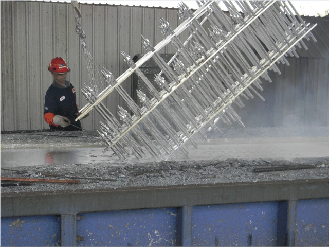 Las ventajas de la galvanización de Hot-Dip en la fábrica de comandos