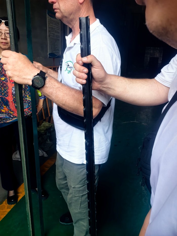 Inside the factory, he watched every step: cutting, welding, galvanizing, powder coating, and final inspection.